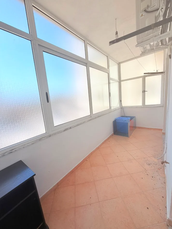 Durres, jepet me qera apartament 2+1 Kati 3, 120 m² 399 €