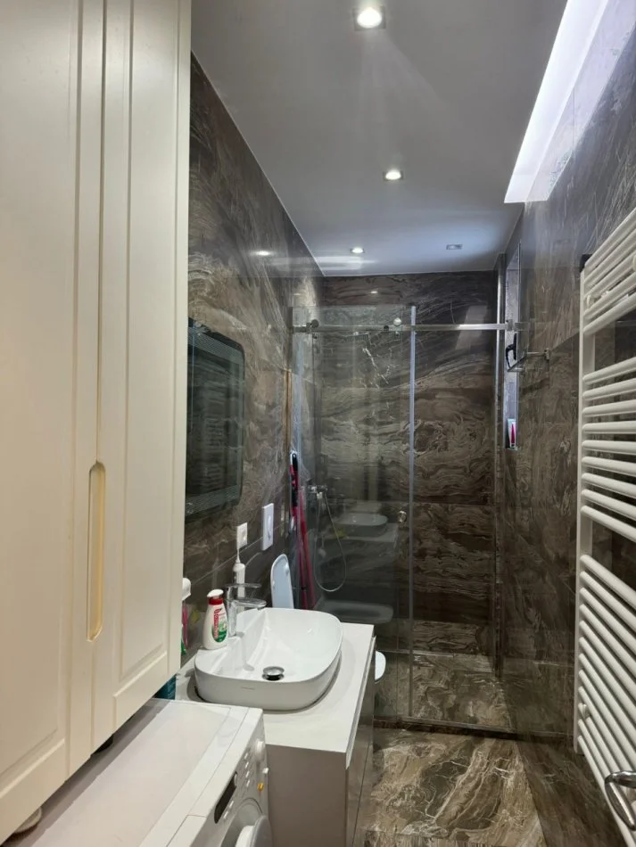 Tirane, shitet apartament 1+1 Kati 4, 95 m² 190.000 € (Kodra e Diellit)