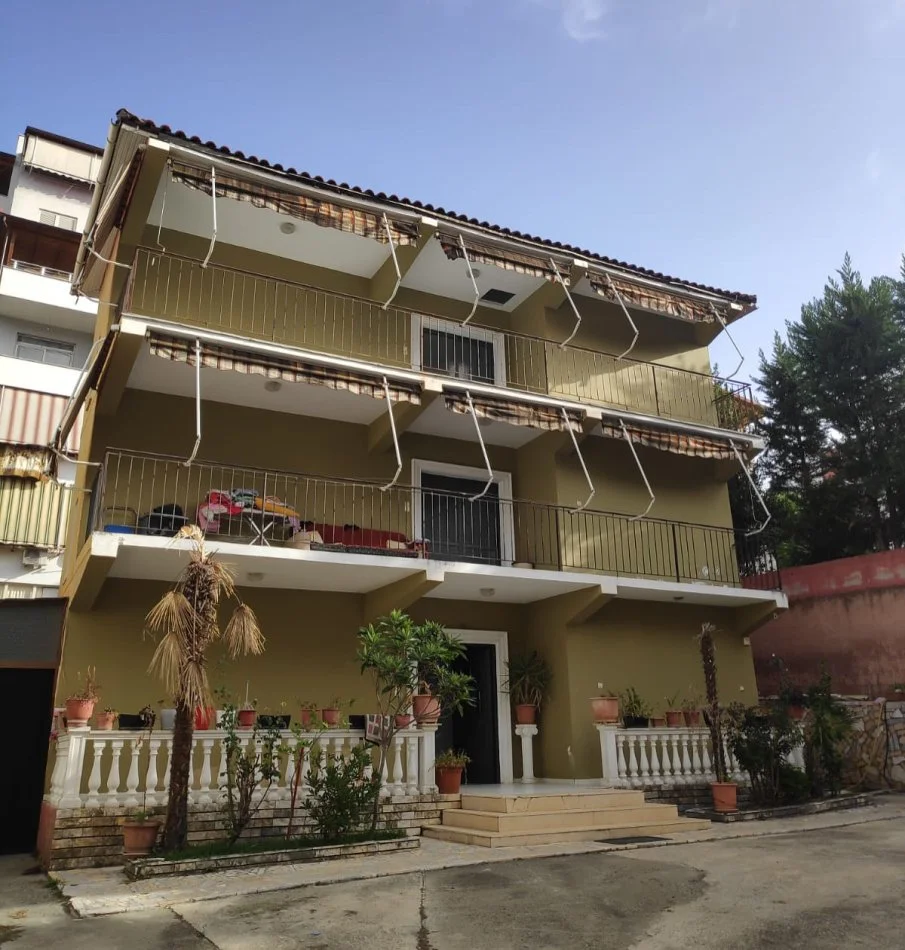 Tirane, jepet me qera Vile 2+1 Kati 0, 600 m² 1.600 € (Fresk)