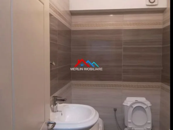 Tirane, jepet me qera apartament 2+1+Ballkon Kati 4, 90 m² 518 € (RRUGA MIKEL MARULI,ASTIR)
