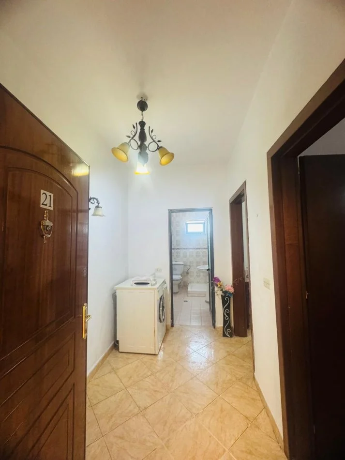 Tirane, jepet me qera apartament 1+1+Aneks Kati 5, 72 m² 450 € 