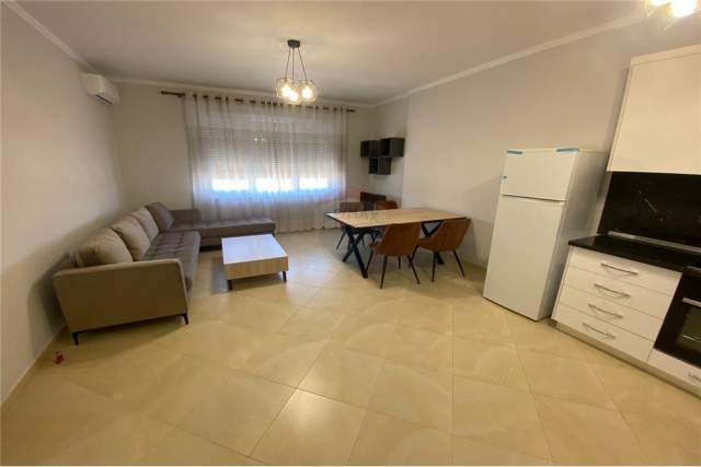 Tirane, jepet me qera 2+1+BLK Kati 5, 115 m² 450 Euro
