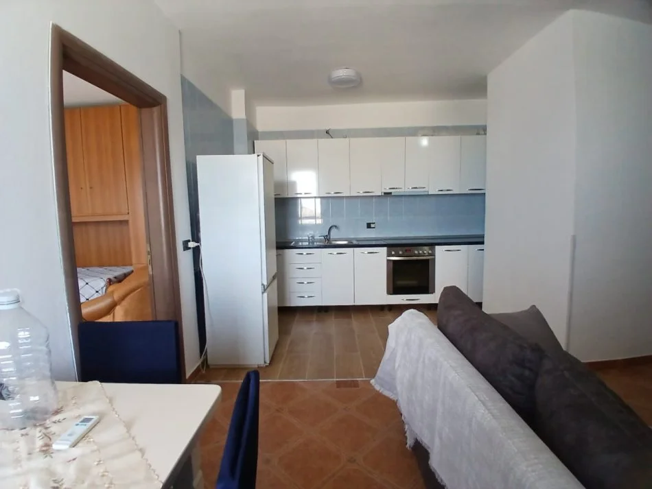 Tirane, jepet me qera apartament 2+1+Ballkon Kati 10, 100 m² 600 € 