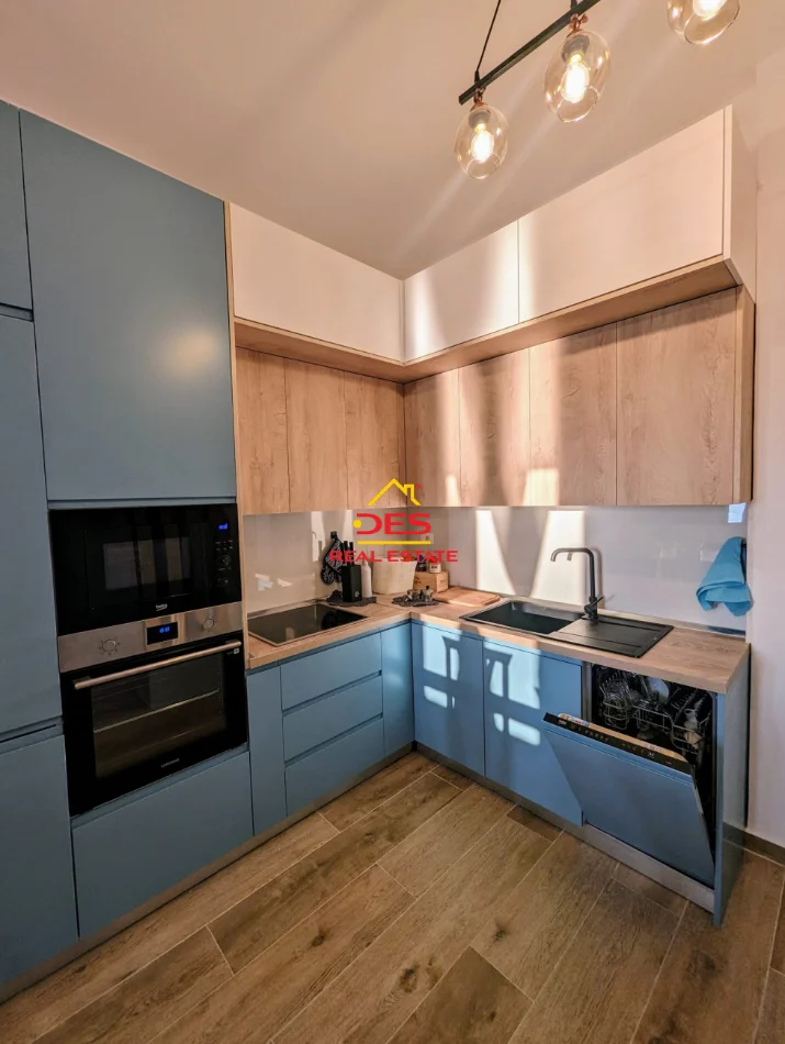 Vlore, shitet apartament 1+1+Ballkon Kati 1, 64 m² 168.000 € (Rruga Dhimitër Konomi)