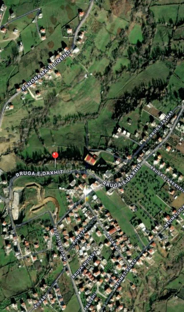 Tirane, shes toke 9.000 m² 450.000 Euro (Farke)