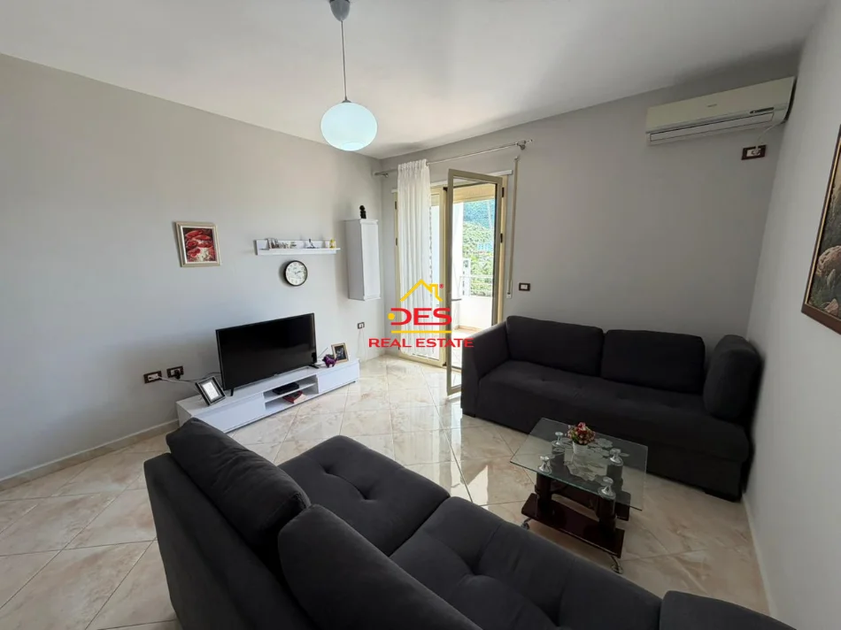 Shqiperi, jepet me qera apartament 1+1+Ballkon Kati 9, 70 m² 550 € (Lungomare)