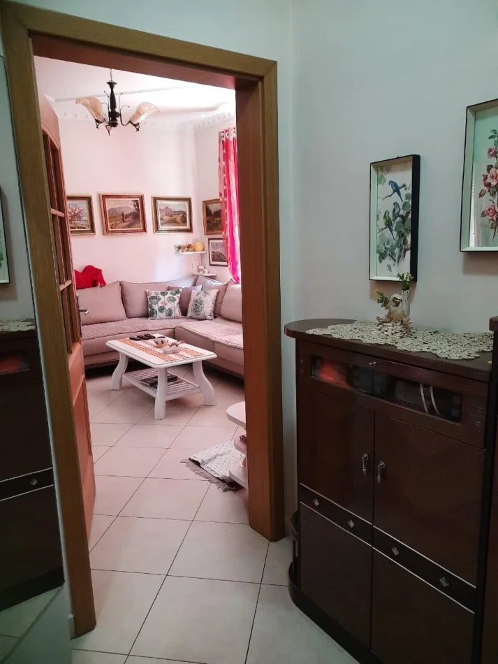 Tirane, shitet apartament 2+1 Kati 5, 86 m² 190.000 € (Zogu i Zi)