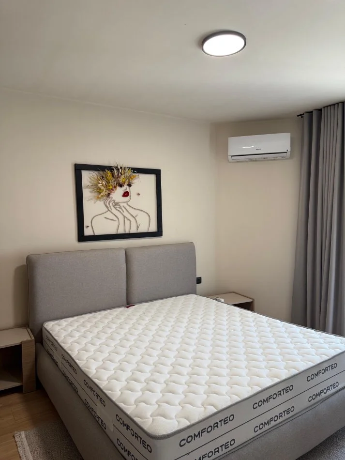 Vlore, jepet me qera apartament 1+1 , 73 m² 500 € (Lungomare)