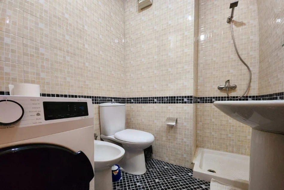 Tirane, jepet me qera apartament 1+1 Kati 9, 71 m² 520 € (Zogu i Zi,Qendra Katar)