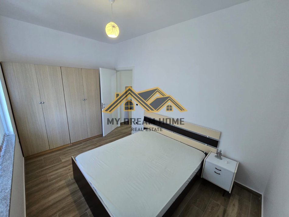 Durres, jepet me qera apartament 1+1 Kati 2, 75 m² 250 € (Shkozet)