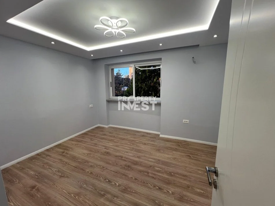 Tirane, jepet me qera apartament 3+1 Kati 2, 106 m² 900 € (Muhamet Gjollesha)
