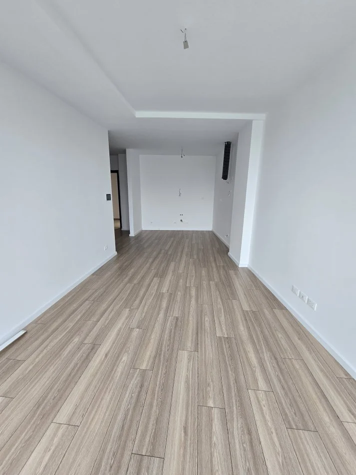 Tirane, jepet me qera zyre Kati 2, 89 m² 1.200 €