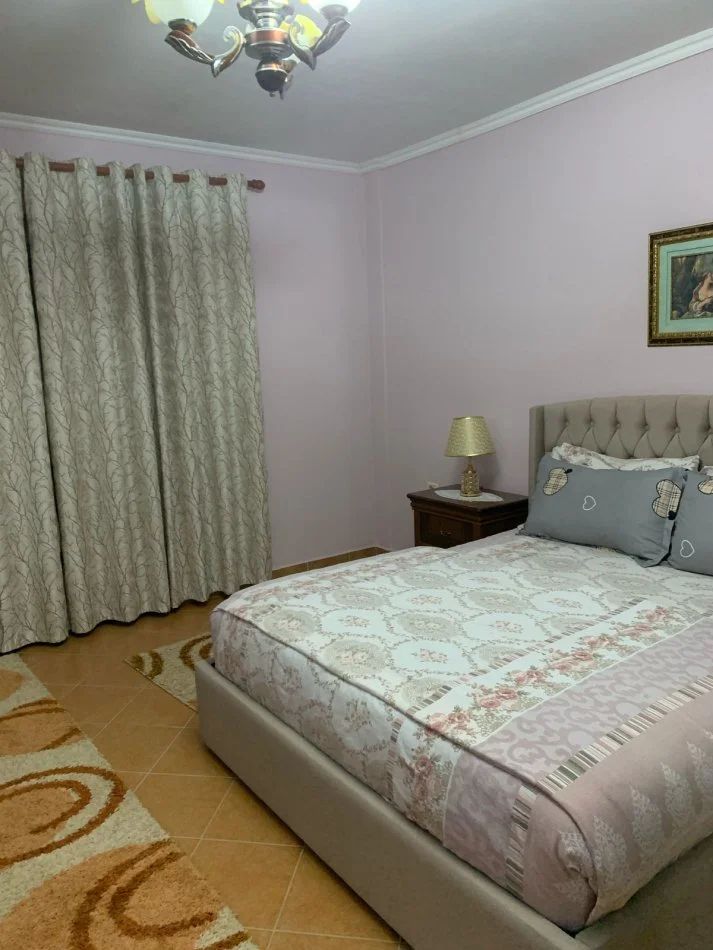 Tirane, jepet me qera apartament duplex Dublex , 120 m² 800 € (Selite, Rruga Rexhep Pinari.)