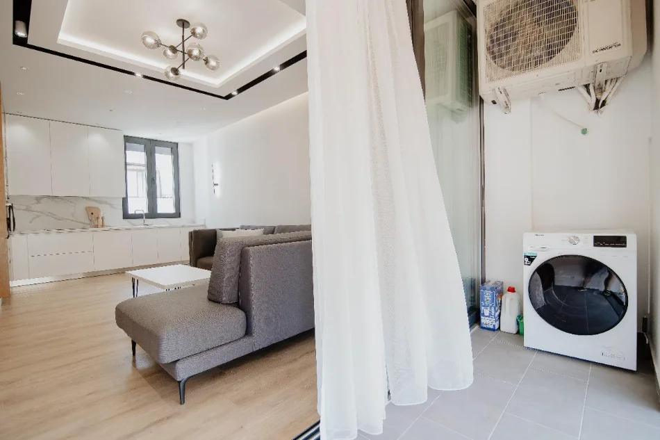Tirane, jepet me qera apartament 2+1 Kati 4, 900 € 