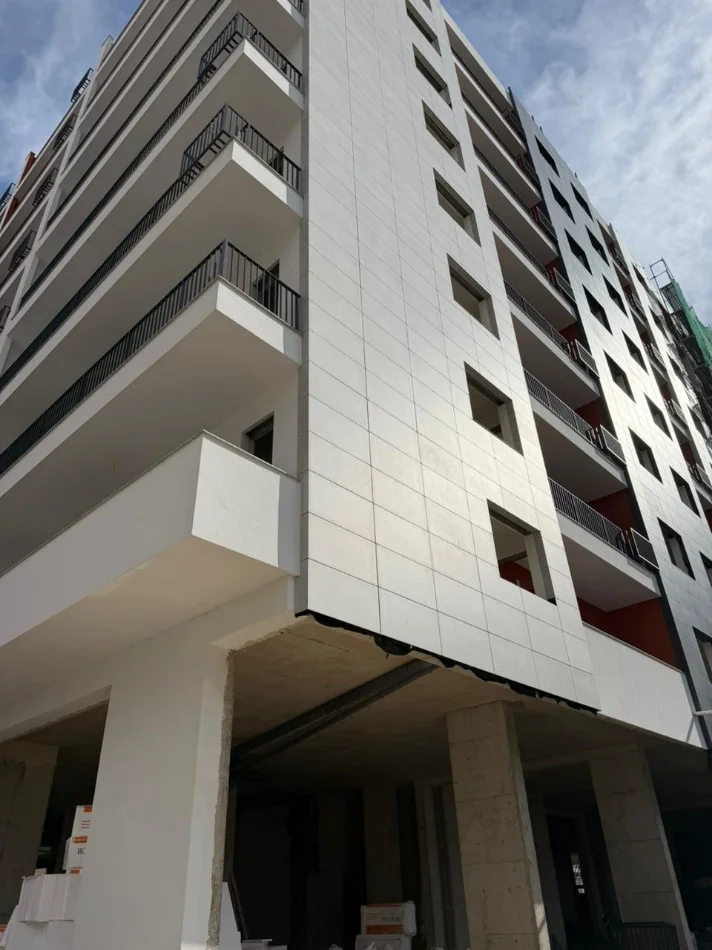 Tirane, shitet apartament 1+1 Kati 3, 72 m² 82.000 € 