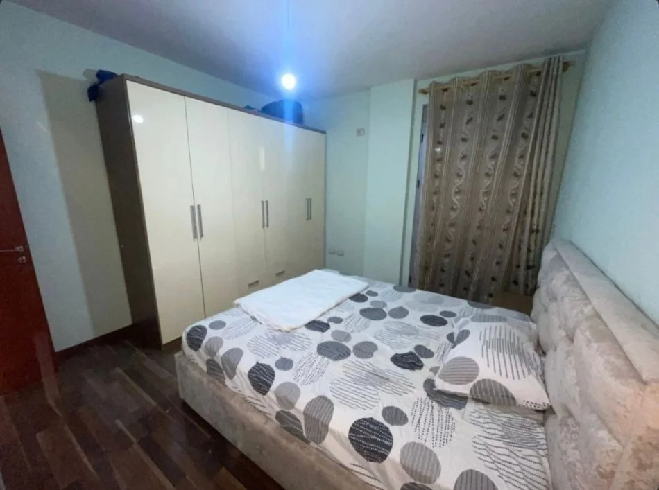 Tirane, jepet me qera apartament 1+1 Kati 3, 70 m² 500 € (Liqeni i Thate (VR003))