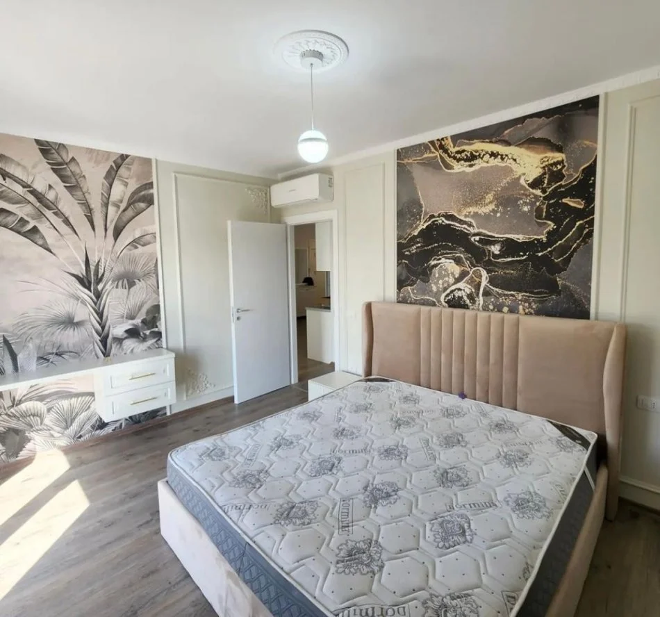 Tirane, jepet me qera apartament 2+1+Ballkon Kati 5, 90 m² 700 € (RRUGA DON BOSKO)