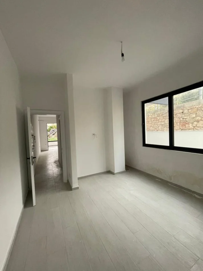 Sarande, shes apartament 1+1+Ballkon Kati 1, 107 m² 105.000 € (Sarande)