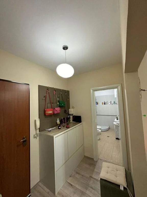 Durres, jepet me qera apartament 1+1+Aneks+Ballkon Kati 6, 60 m² 420 € 