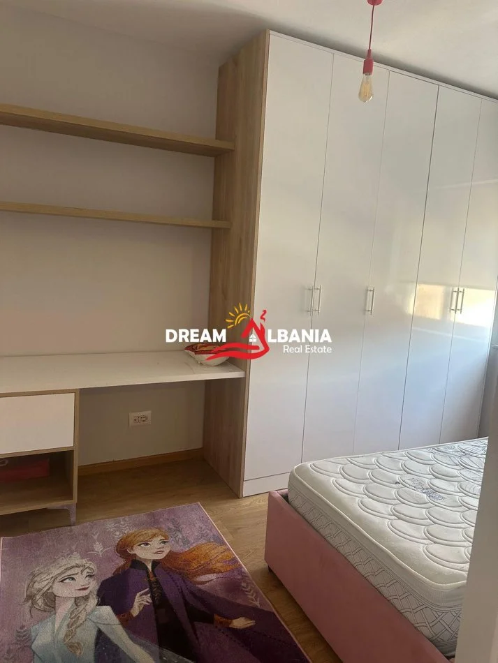Tirane, jepet me qera 3+1 Kati 4, 100 m² 800 € (Rruga e Durresit)