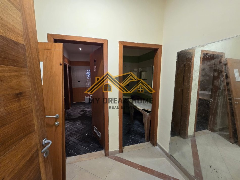 Durres, shitet ambjent biznesi Kati 1, 220 m² 352.000 € (PLAZH)