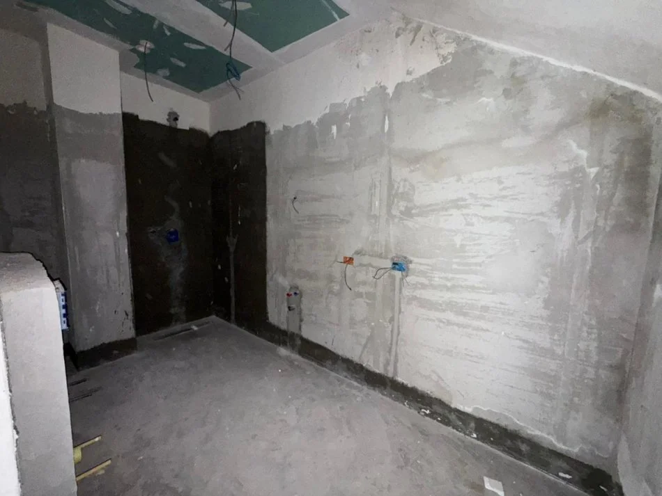 Tirane, shes apartament 3+1+Ballkon Kati 5, 191 m² 348.640 € (Shkoze)