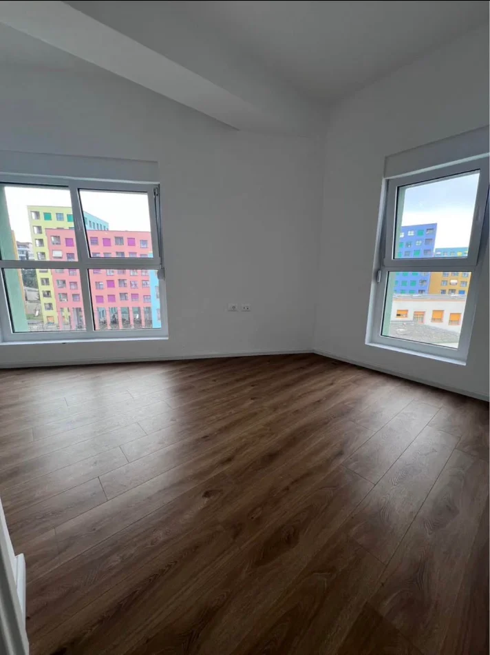 Tirane, jepet me qera apartament 1+1 Kati 8, 60 m² 350 € (Ali Demi)