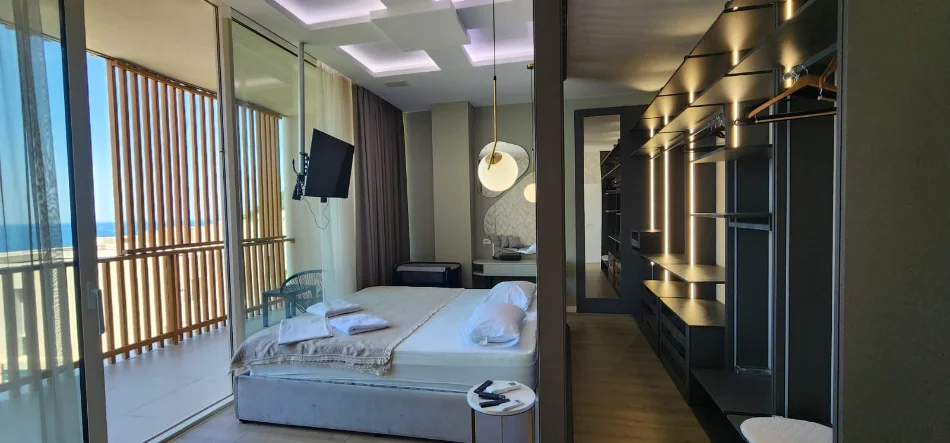 Vlore, shitet Vile 2+1+Ballkon , 313 m² (Palase)