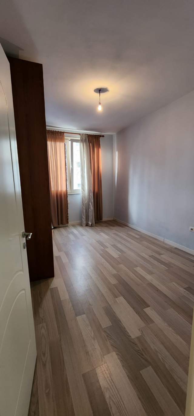 Tirane, shitet apartament 2+1 Kati 4, 113 m² 108.000 Euro (Prane Viles L)