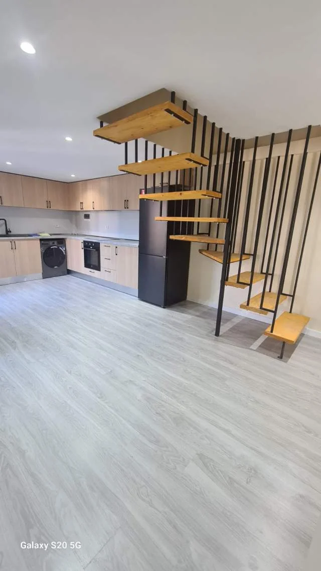 Tirane, jepet me qera apartament 2+1+BLK Kati 3, 95 m² 600 Euro (rruga liqeni i thate)