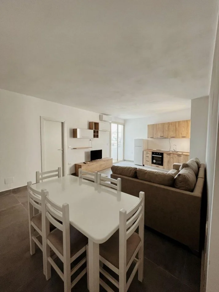 Durres, shitet apartament 1+1+Ballkon Kati 5, 73 m² 120.000 € 