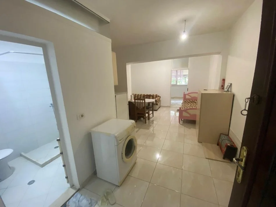 Tirane, shitet garsonier 1+1 Kati 2, 48 m² 91.200 € (Rruga dritan hoxha)