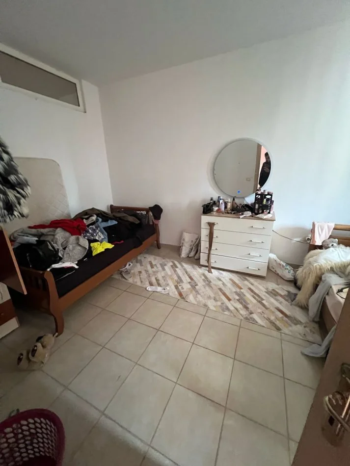 Durres, shitet apartament 2+1+Ballkon Kati 7, 100 m² (Sokrat Miho prane Vila L 2)