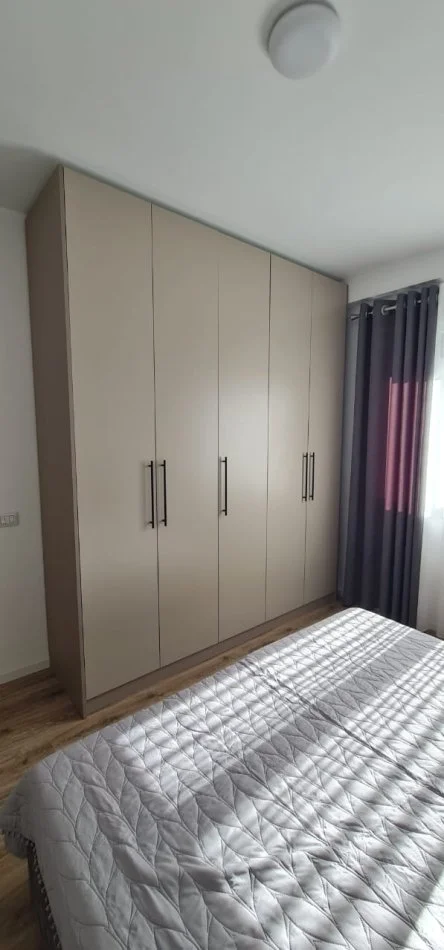 Tirane, jepet me qera apartament 1+1 Kati 5, 65 m² 550 € 