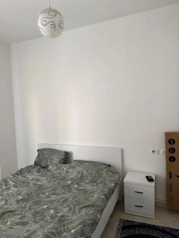 Tirane, shitet apartament 1+1+Ballkon Kati 4, 48 m² 104.000 € (Rruga e Kavajes , Rruga Stavri Themeli , prane globe)