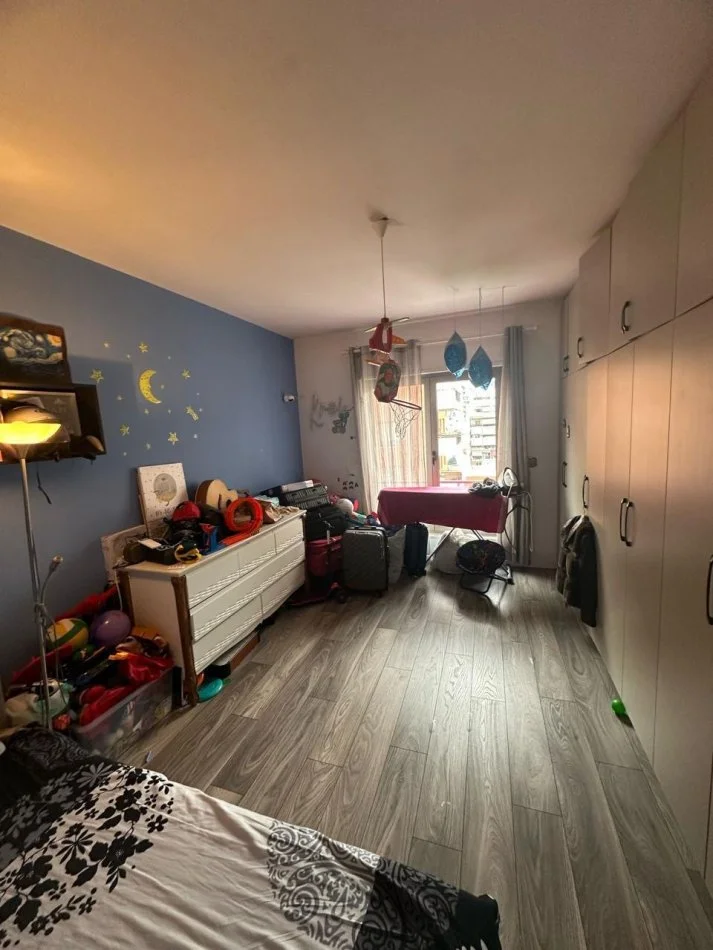 Tirane, shitet apartament 2+1+Ballkon Kati 4, 110 m² 320.000 € (Delijorgji)