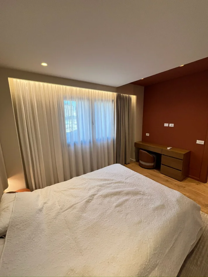 Tirane, jepet me qera apartament 1+1 Kati 1, 700 € 