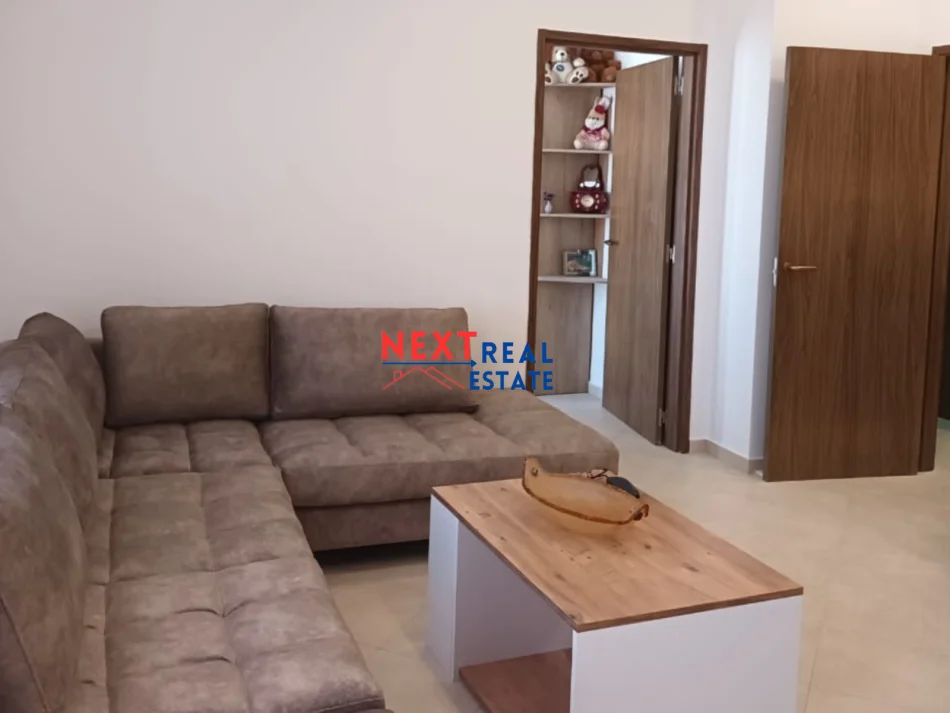 REZERVO PRONEN VETEM ME 500€! APARTAMENT 1+1 PERBALLE STADIUMIT “FLAMURTARI”, VLORE