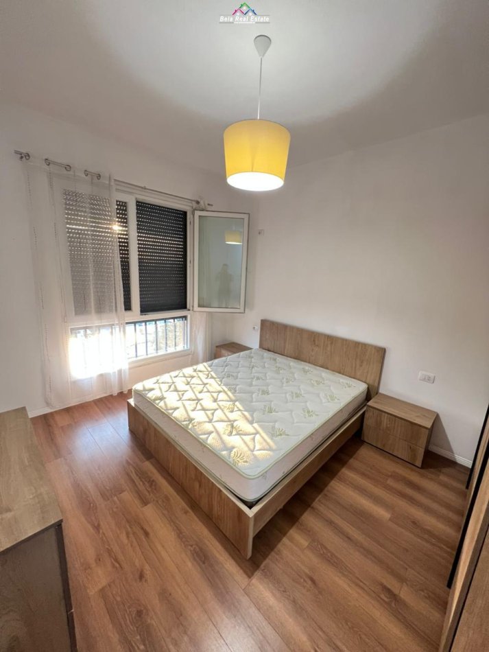 Tirane, jepet me qera apartament 2+1+Ballkon Kati 6, 100 m² 650 € (5 maji)