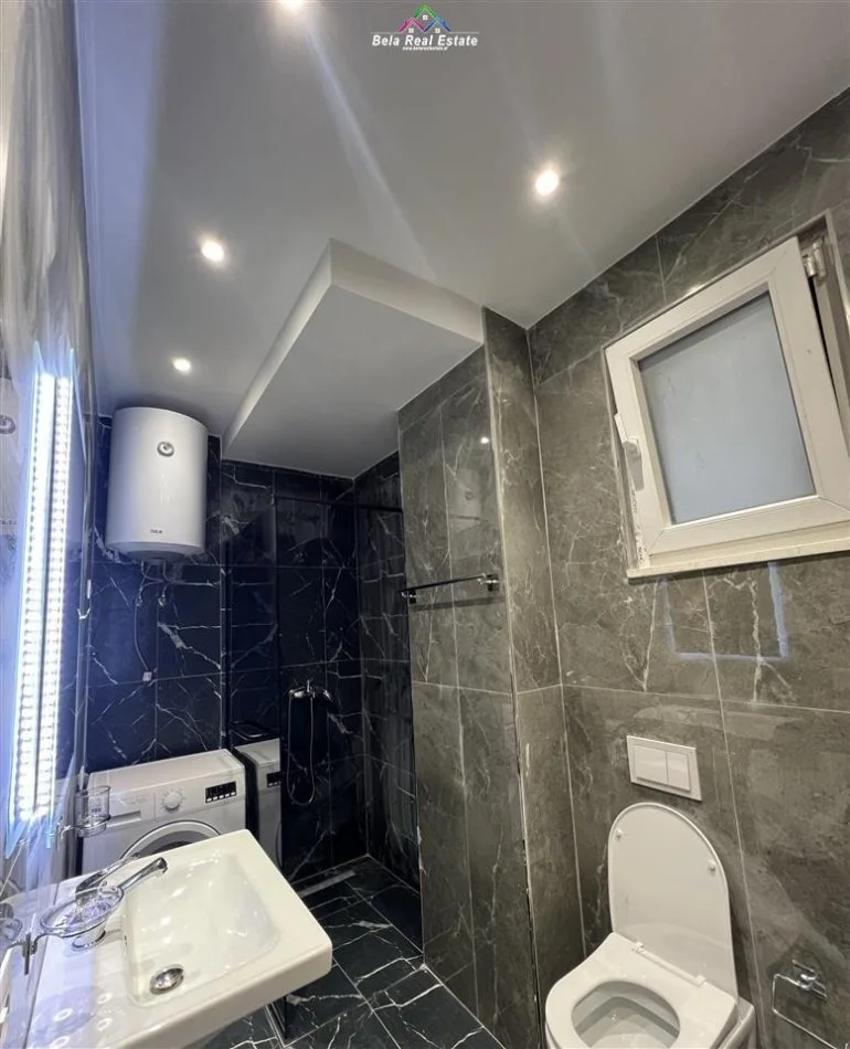 Tirane, jepet me qera apartament 1+1+Ballkon Kati 6, 70 m² 550 € (Don Bosko, Trio Tower Residence)