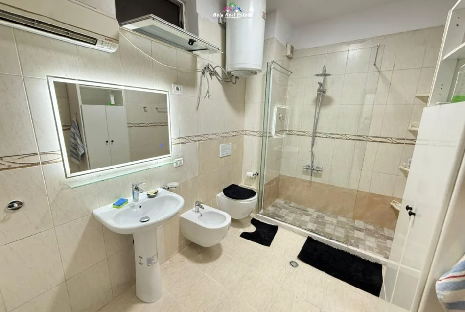 Tirane, jepet me qera apartament 1+1 Kati 5, 80 m² 680 € (rruga e elbasanit)