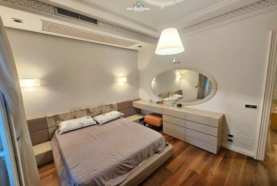 Tirane, jepet me qera apartament 1+1 Kati 2, 75 m² 700 € (prane Shkolles se Kuqe)