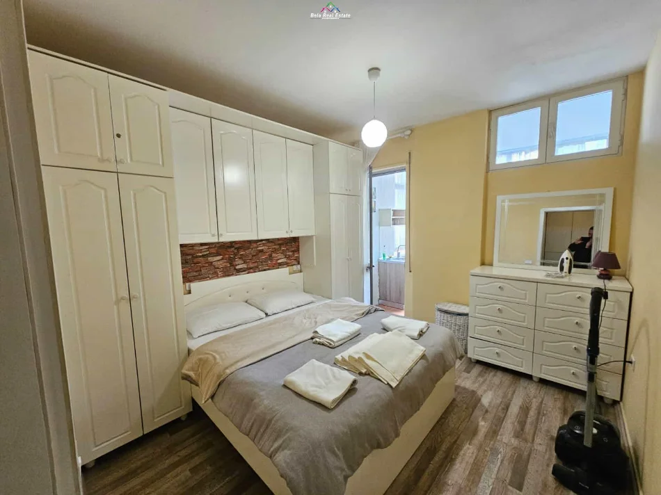 Tirane, jepet me qera apartament 1+1+Ballkon Kati 4, 60 m² 520 € (Selvia, prane Observatorit)