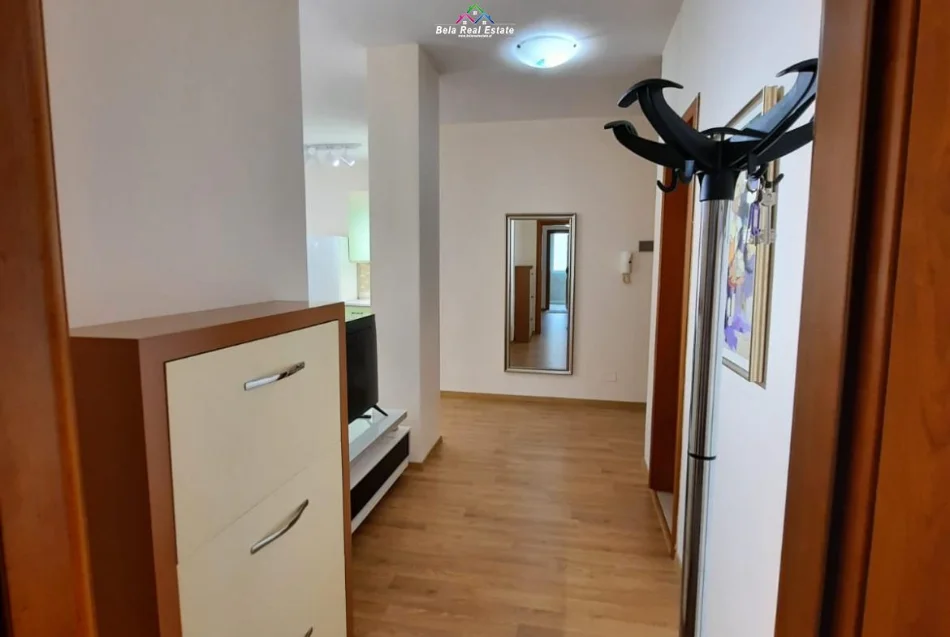 Shqiperi, jepet me qera apartament 2+1 Kati 2, 115 m² 750 € (liqeni i thate)