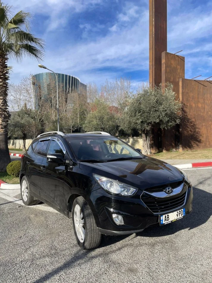 Tirane, shes SUV | Fuoristrad | Xhip Hyundai Tucson Nafte, e zeze automatik Klima 162 km 8.500 €