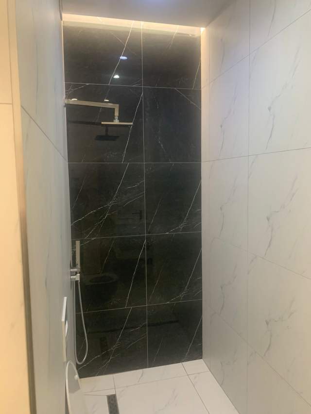 Tirane, jepet me qera apartament Kati 5, 92 m² 500 Euro (Rruga: Artan Lenja,Kompleksi Magnet.)