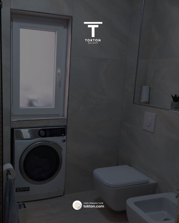 Tirane, jepet me qera apartament 3+1 Kati 2, 120 m² 1.000 € (Selvia, Afër Black Diamond, Tiranë, TT 2032)