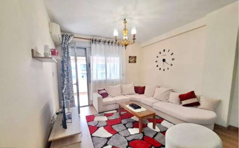 Tirane, jepet me qera apartament 2+1 Kati 6, 104 m² 700 € (Rruga e Kavajes)