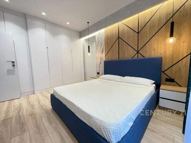 Tirane, jepet me qera apartament 2+1+BLK Kati 2, 95 m² 970 Euro (Rruga e Kavajës)