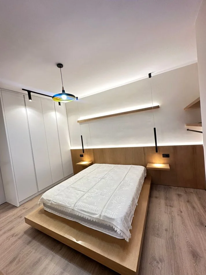 Tirane, jepet me qera 1+1, Kati 6, 75 m² 450 € (Yzberish, pallatet Dilo)